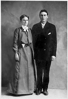 [photo of Hannah and Samuel]