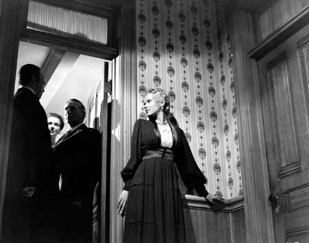 Charles Foster Kane is headed for a fall...